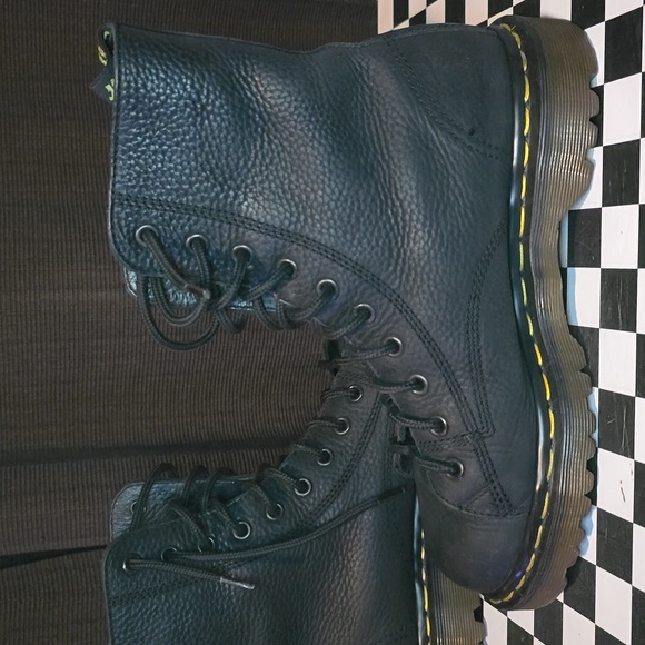 Made in England Dr Martens Boots - Picture 6 of 13
